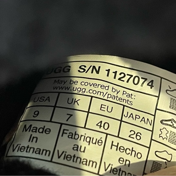 UGG Pink Scallop Maxi Slide Cheetah Print Platform Slides 9 NEW - Picture 8 of 8